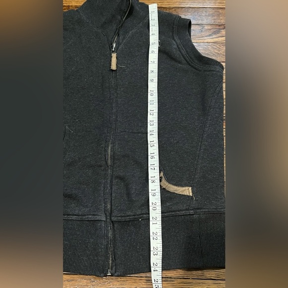 Nike full zip sweater vest with sherpa interior - Picture 8 of 9